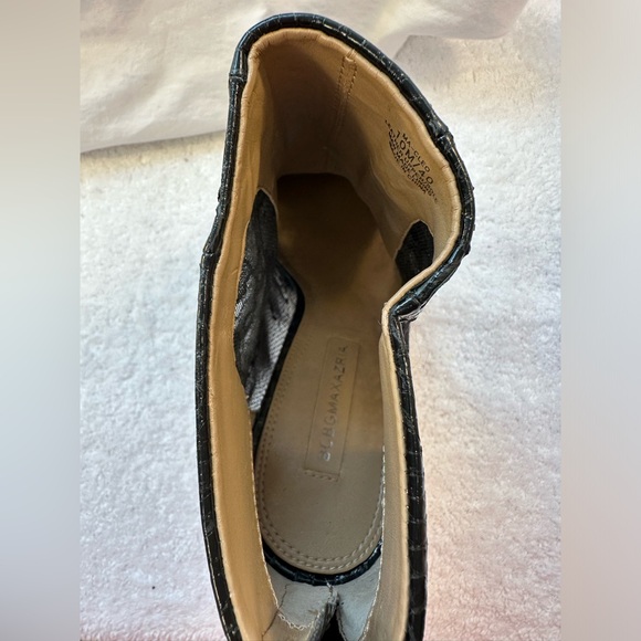 BCBG MAXAZRIA Pointed Toe Heel Ankle Boots AMAZING CONDITION! SEXY,HOLIDAY!HOT🤩 - Picture 12 of 16